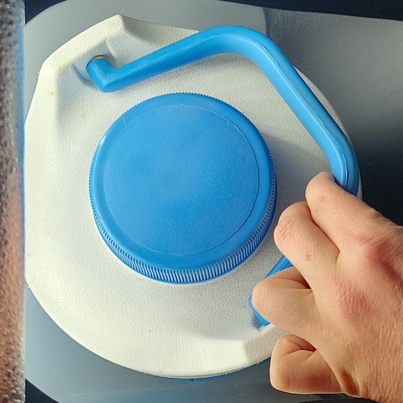 Vintage Coleman Water Jug 2 Blue Camping Picnic With handle Portable gallons rar - Picture 6 of 8